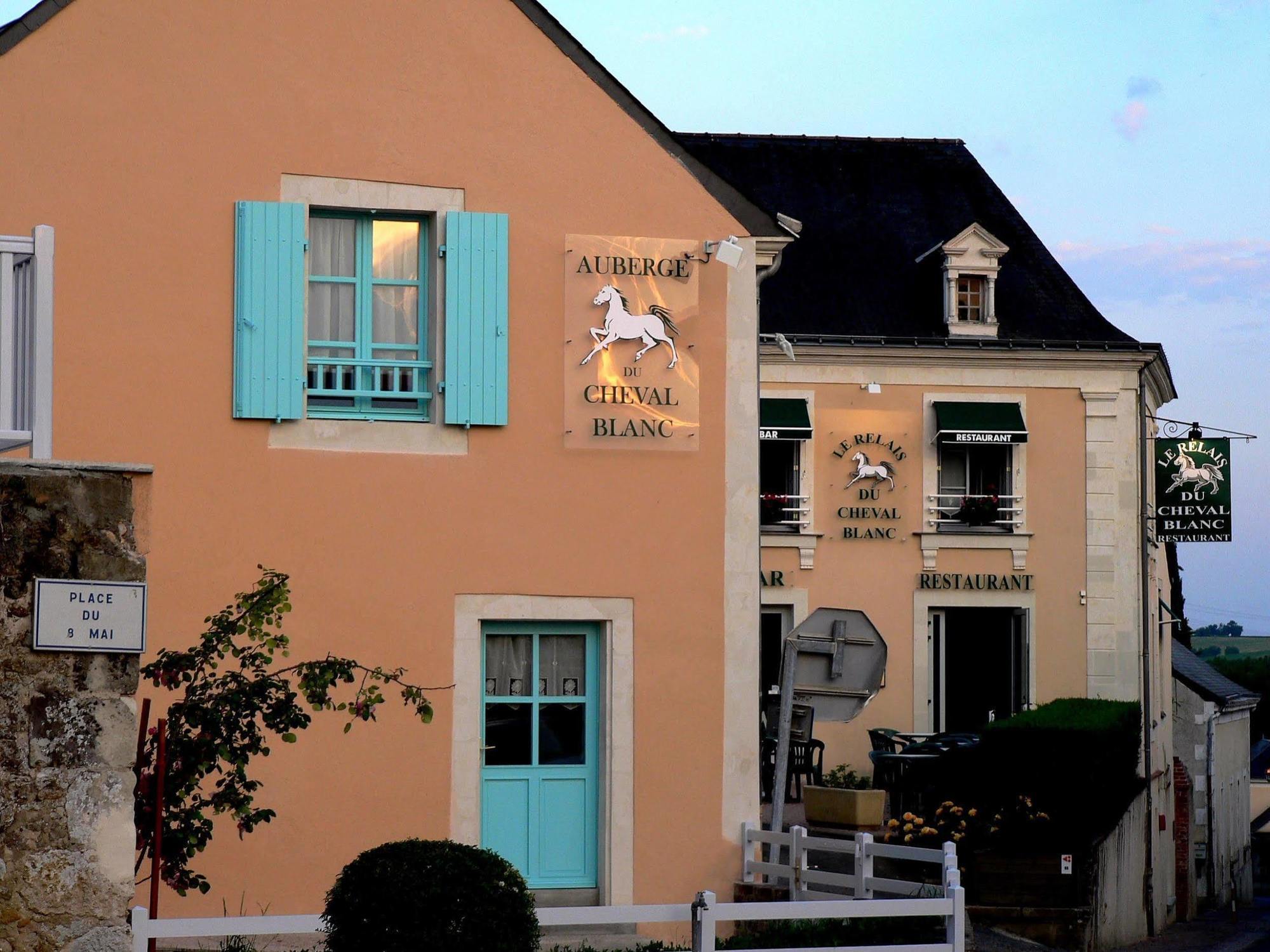 Auberge Du Cheval Blanc Beaumont-Pied-de-Boeuf (Sarthe) Exterior foto